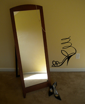 Felicia Stiletto Wall Decal