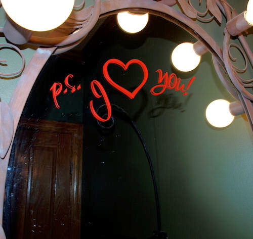 Lipstick Love Notes | Wall Decal